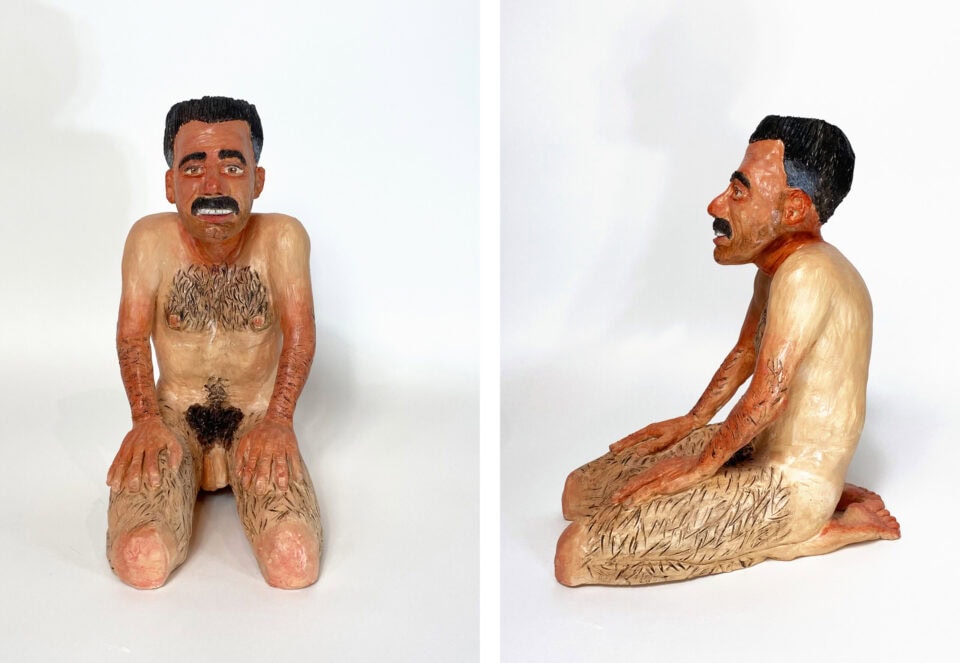 Jean-Loup, 23x10x18 cm, grès et acrylique, 2025